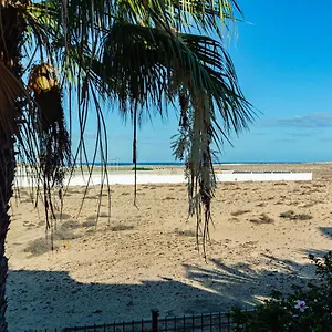 https://lavistabonita.in-canary-islands.com